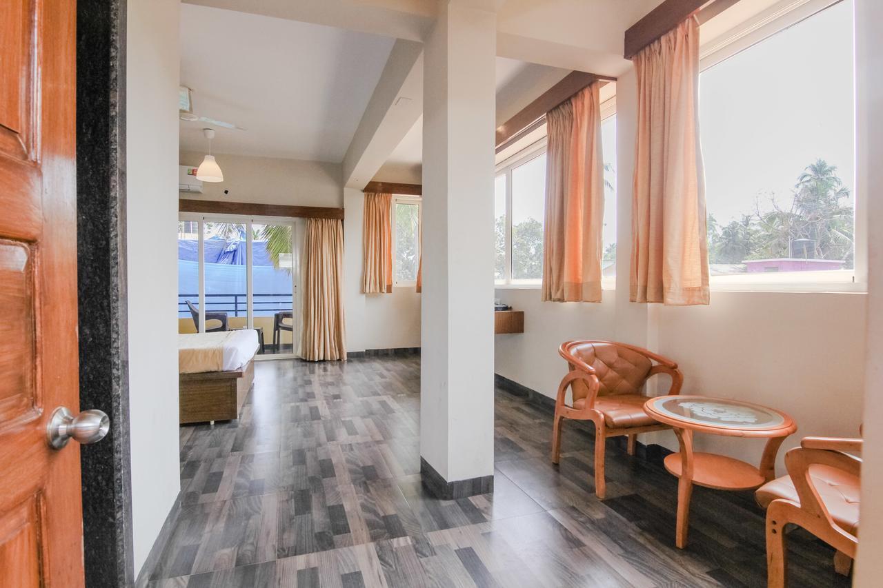 Royale Nirvana Resort Арпора Екстериор снимка